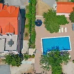 Stipe - Makarska By Guide Villa *