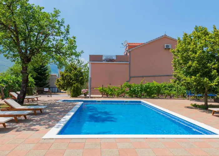 Villa Stipe - Makarska By Guide Rastovac (Marina, Split-Dalmatia)